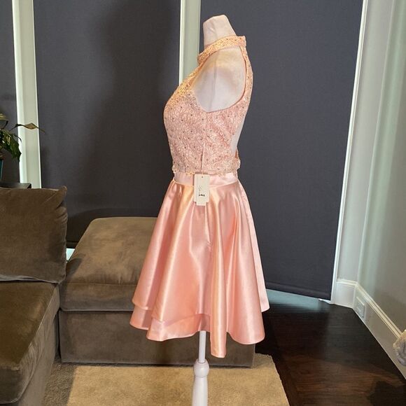Women’s Satin & Lace Halter Short Prom Party Dress 2 Pieces Size 4 NWT - Picture 7 of 13
